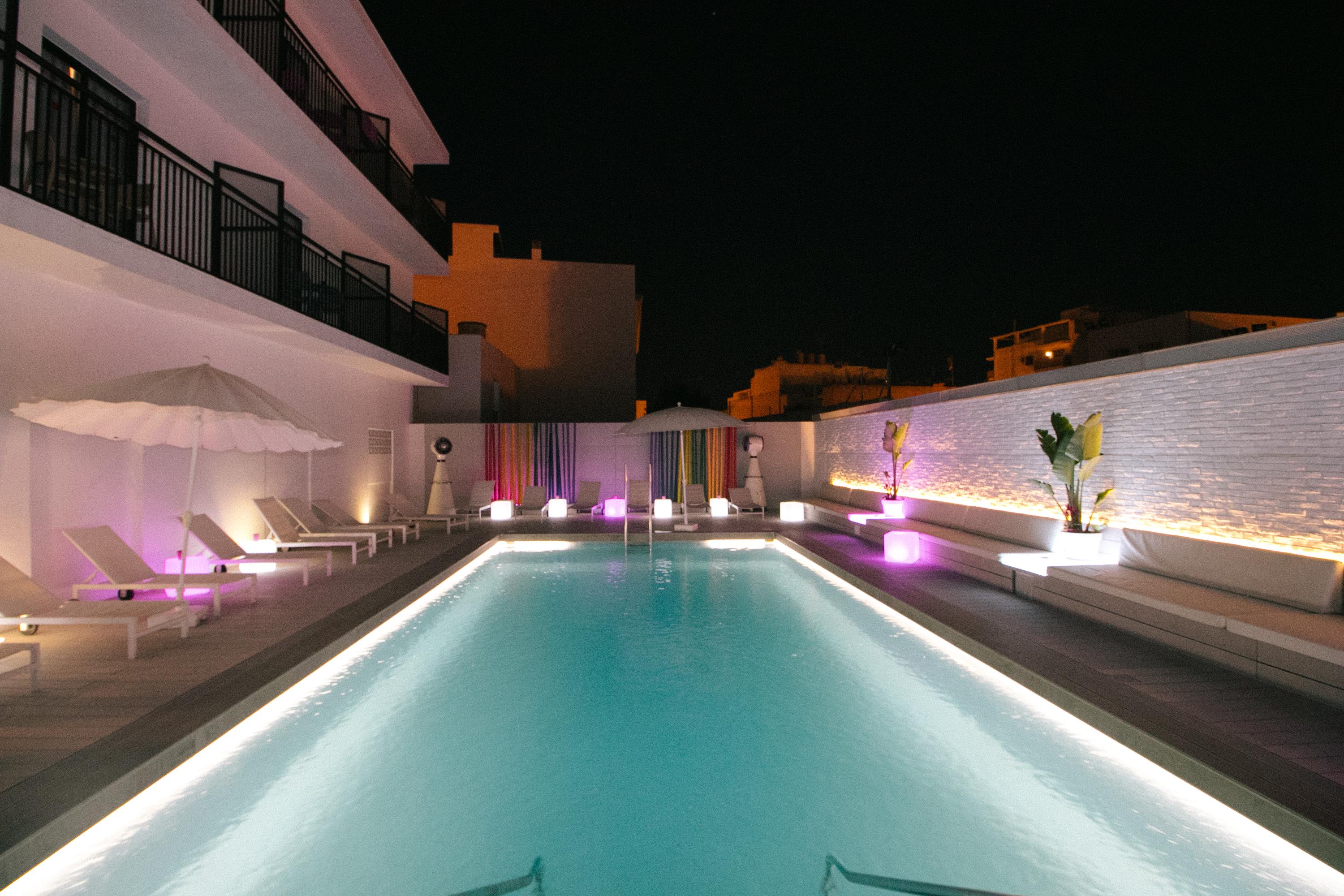 The Purple Hotel - Adults Only Sant Antoni de Portmany Екстериор снимка