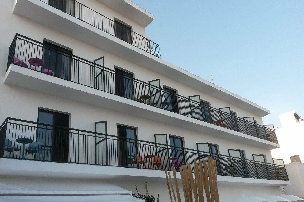 The Purple Hotel - Adults Only Sant Antoni de Portmany Екстериор снимка