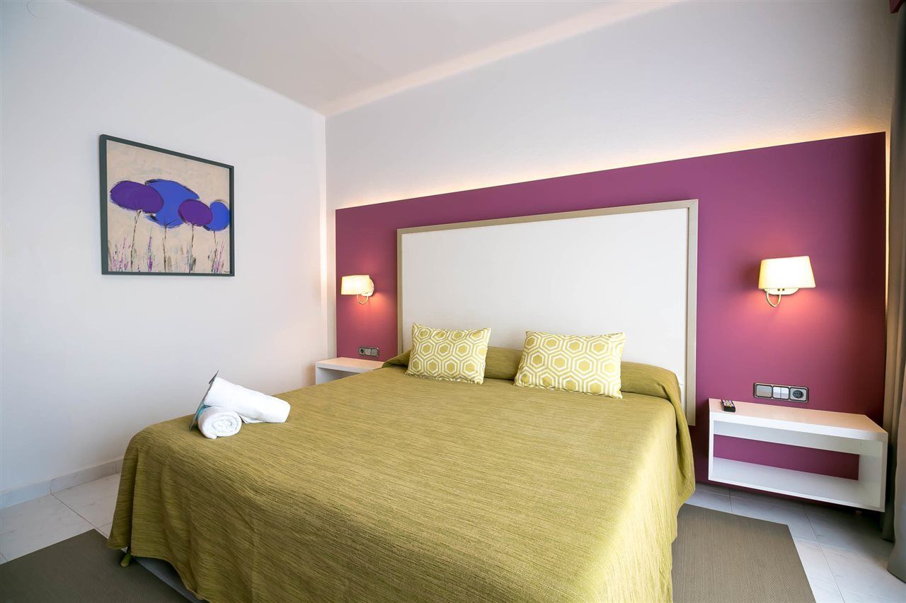 The Purple Hotel - Adults Only Sant Antoni de Portmany Екстериор снимка